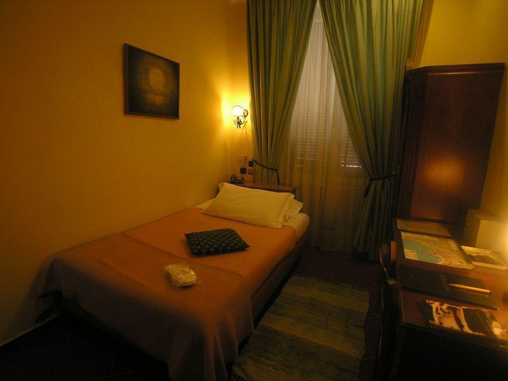 Hotel Toledo Naples Luaran gambar